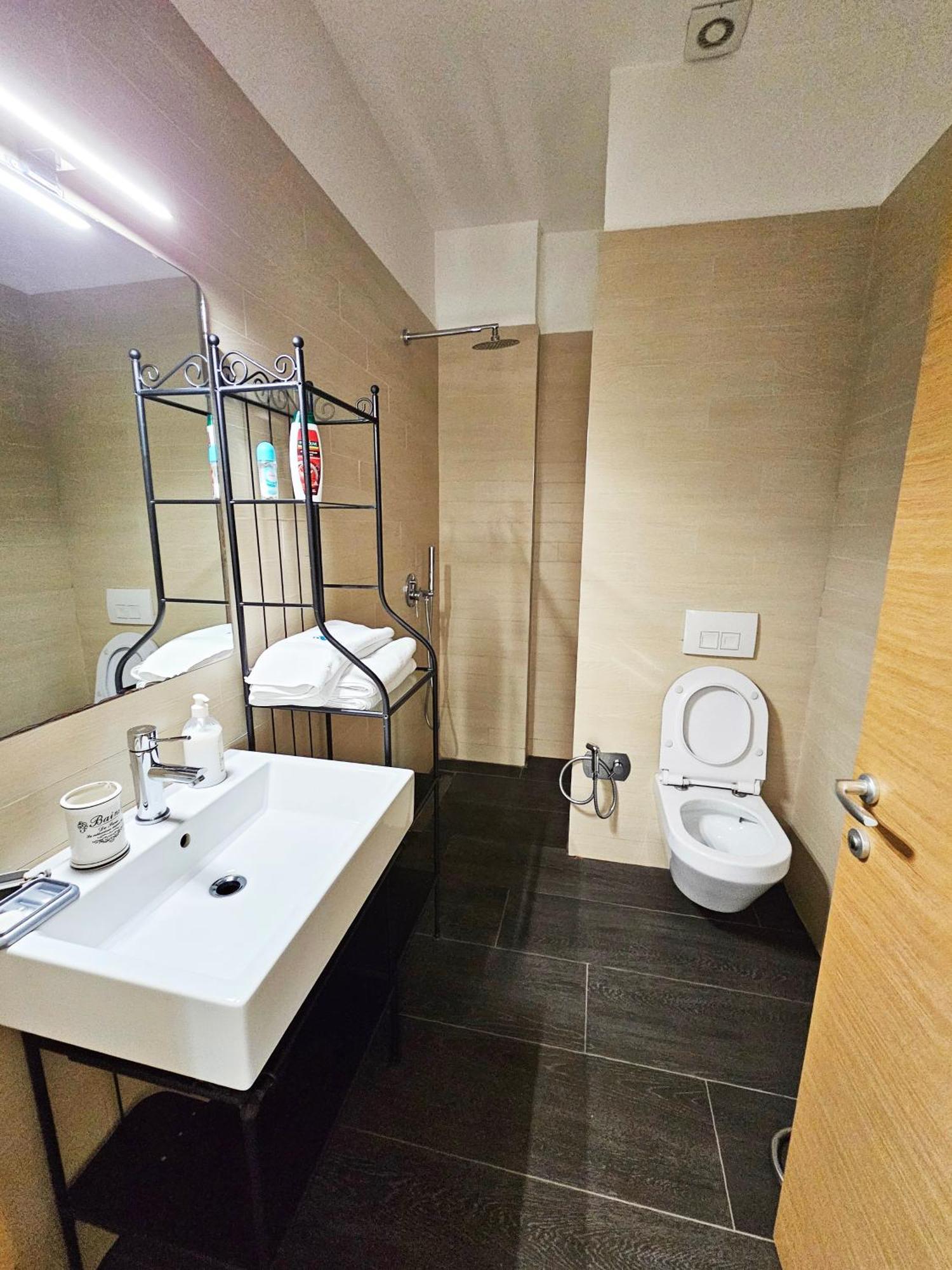 Magnet Residence Condo 2 Self Check In Tirana Zewnętrze zdjęcie